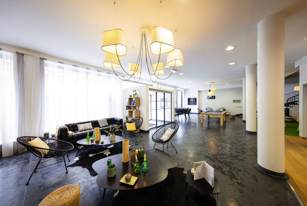 Hotel Ibis Styles Calais Centre Esterno foto