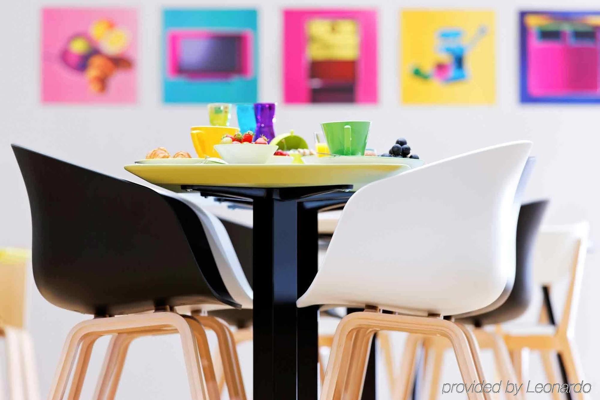 Hotel Ibis Styles Calais Centre Esterno foto