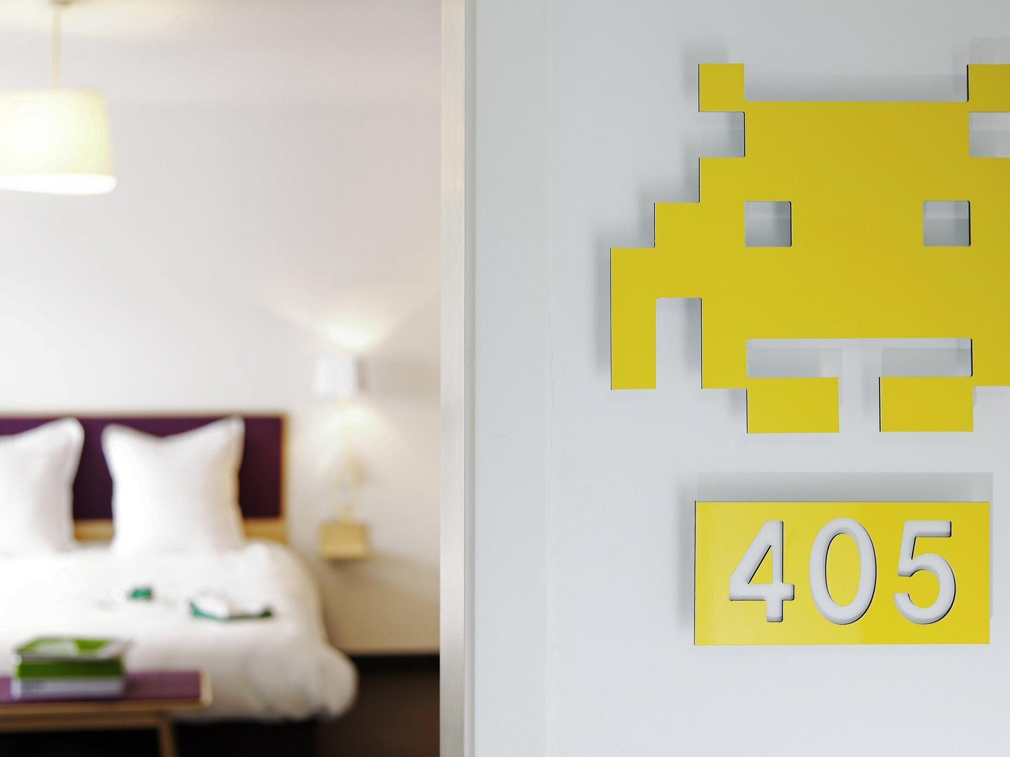 Hotel Ibis Styles Calais Centre Esterno foto